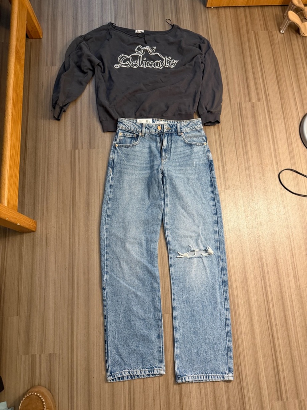 Garage Women's Straight Leg Jeans and off the shoulder grey top bundle